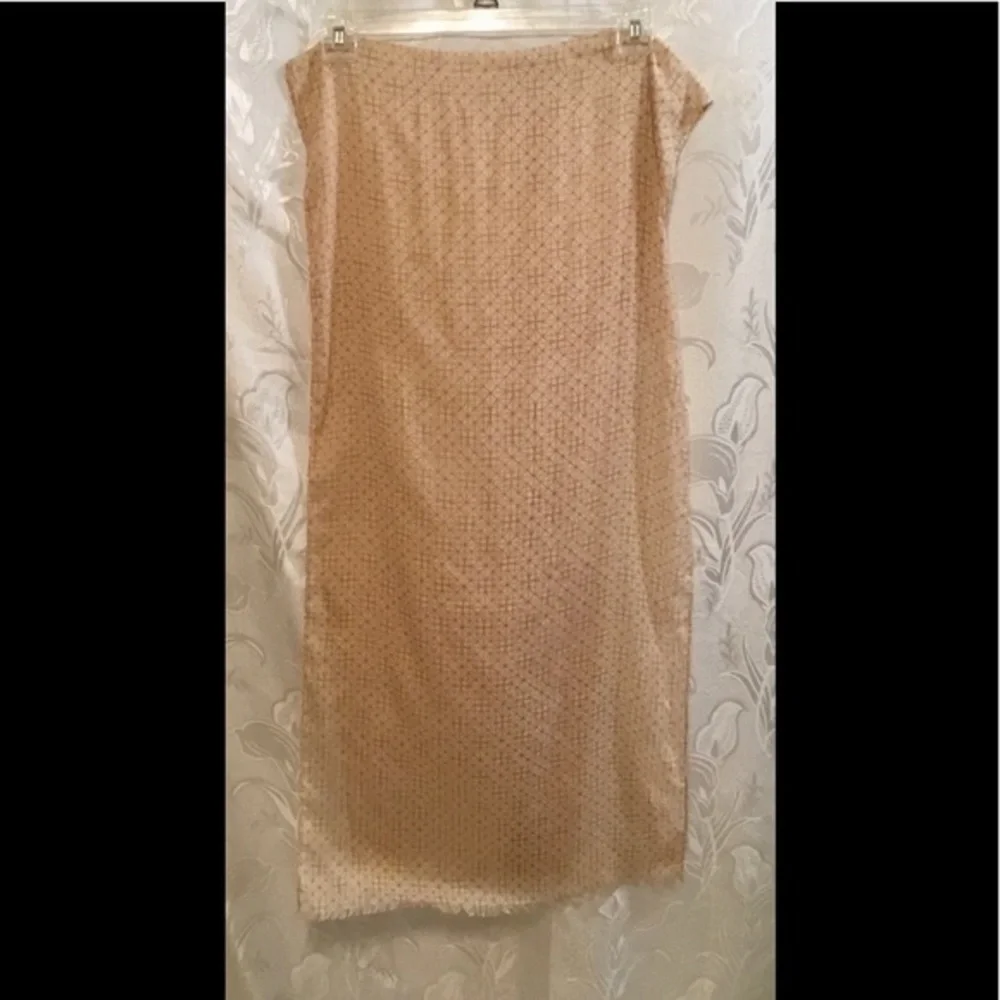 Tan Geometric Shapes Lightweight Scarf
